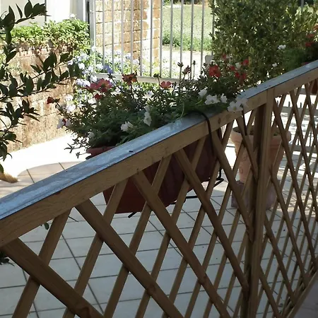 With One Bedroom In Viareggio, With Wonderful Mountain View Lägenhet Viareggio