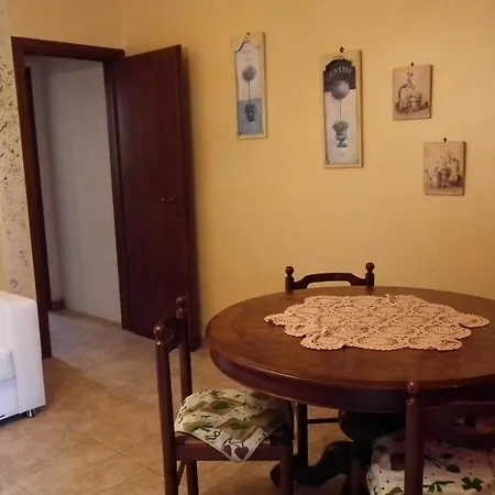 With One Bedroom In Viareggio, With Wonderful Mountain View Apartment